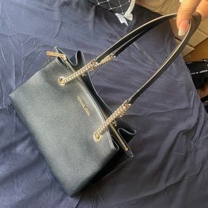 Michael Kors Large Teagan black pebble shoulder bag